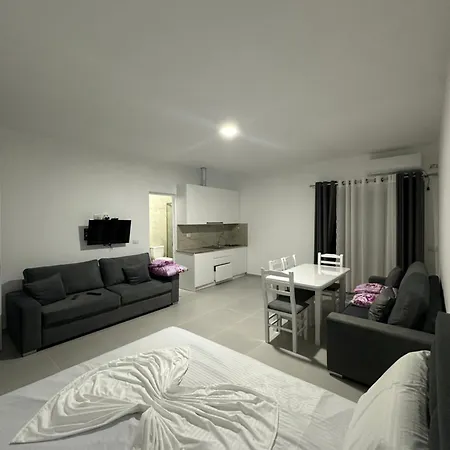 Tafi Apartment *