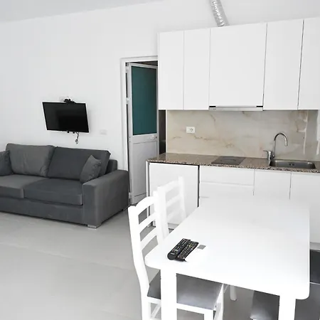 Apartament Tafi & Art Space Shëngjin
