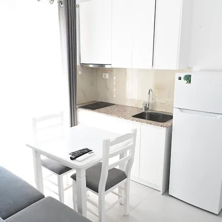 Tafi & Art Space Apartament Shëngjin