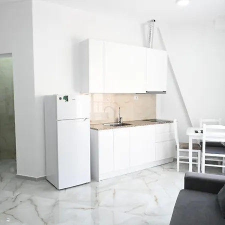 Tafi & Art Space Apartament Shëngjin