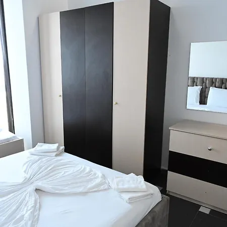 Apartament Tafi & Art Space Shëngjin